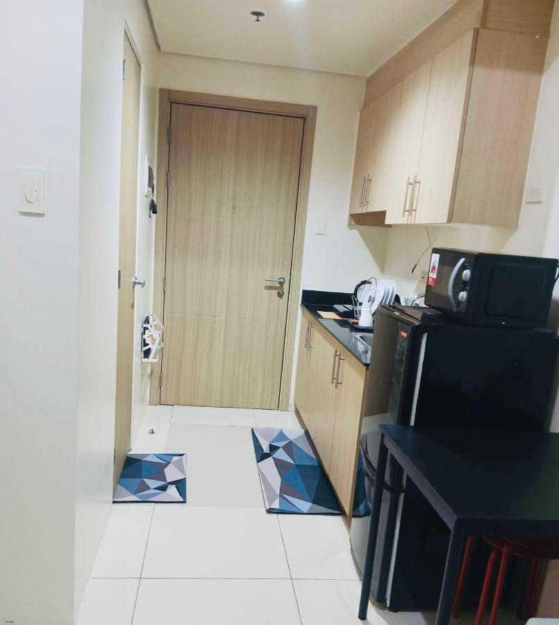 Breeze Residences - 1Br Unit With Balcony -Top Floor Manila Exterior photo